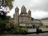 Kloster Maria Laach am Laacher See – 46 km von Bruttig-Fankel